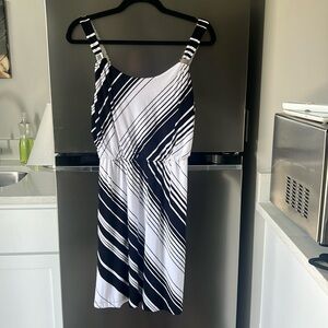 White House, Black market dress